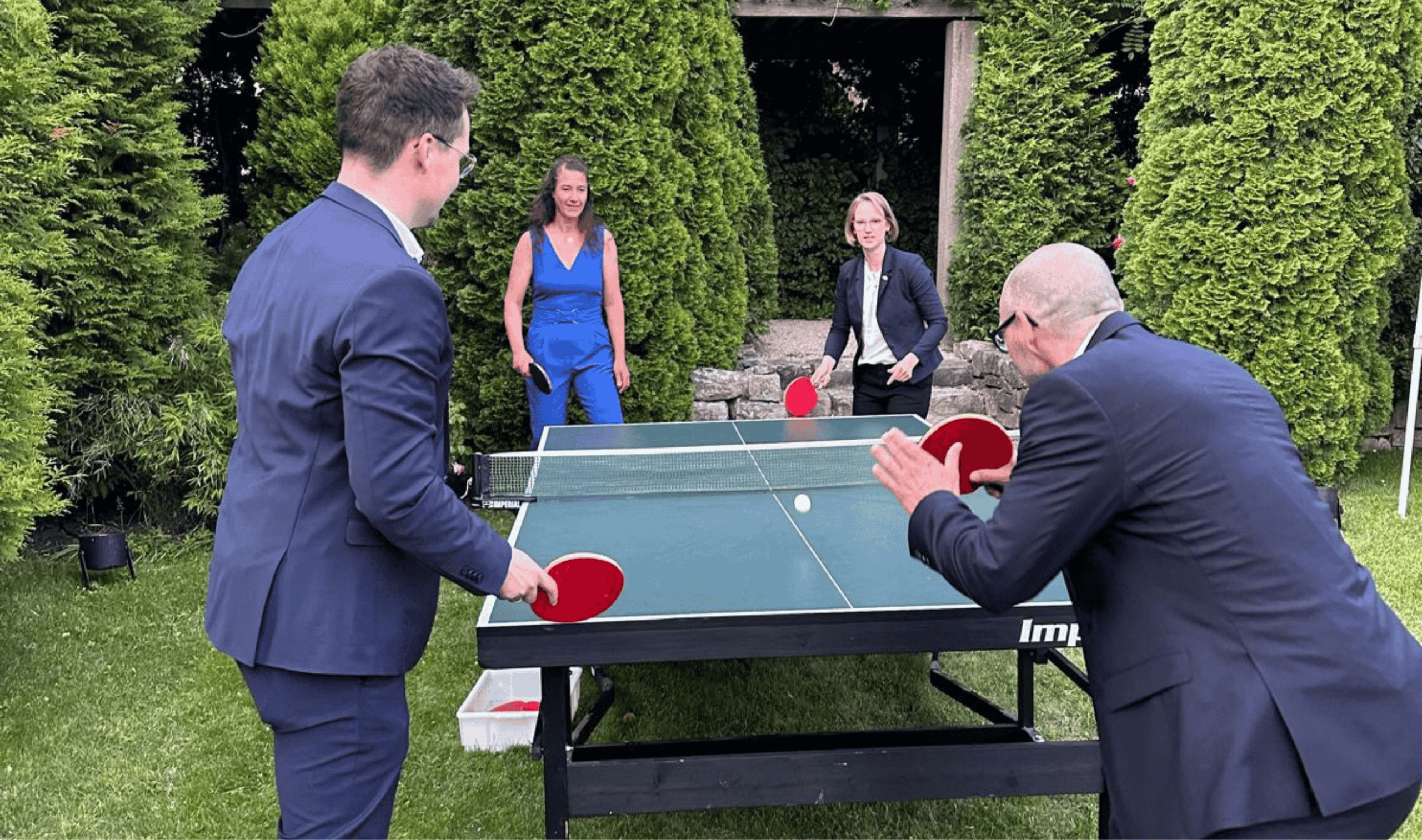 Tischtennis in der Botschaft